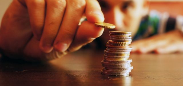 Стратегии на бинарных опционах с маленькой суммой, или как начать имея 20 долларов