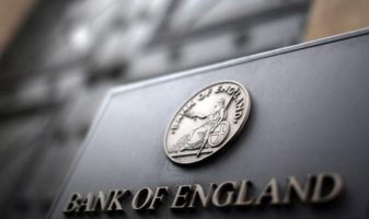 Банк Англии: "Падение фунта оказалось существенным"